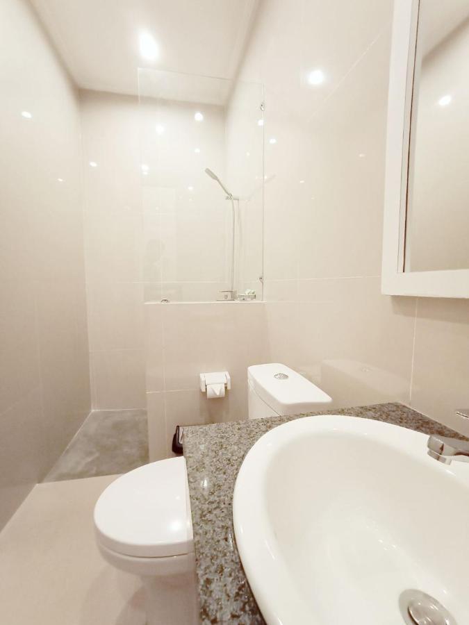 Berawa Dini Guesthouse Canggu Екстериор снимка